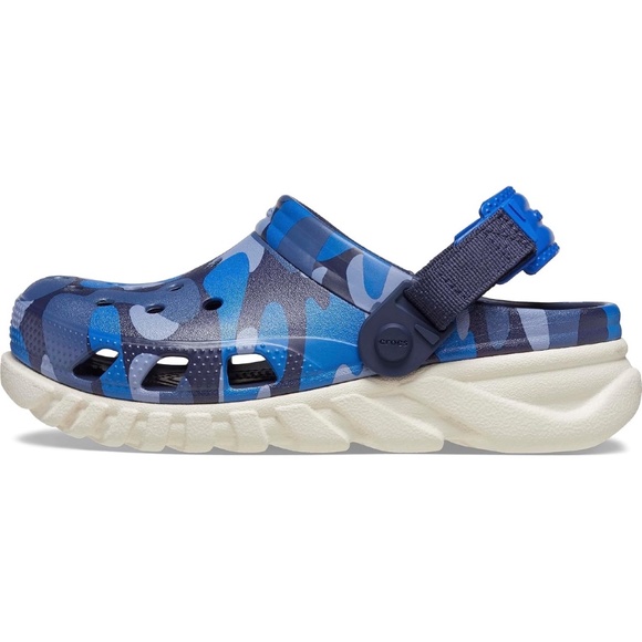 Crocs Unisex-Adult Blue Camo Duet Max II Clog - Size M5/W7 main image 5